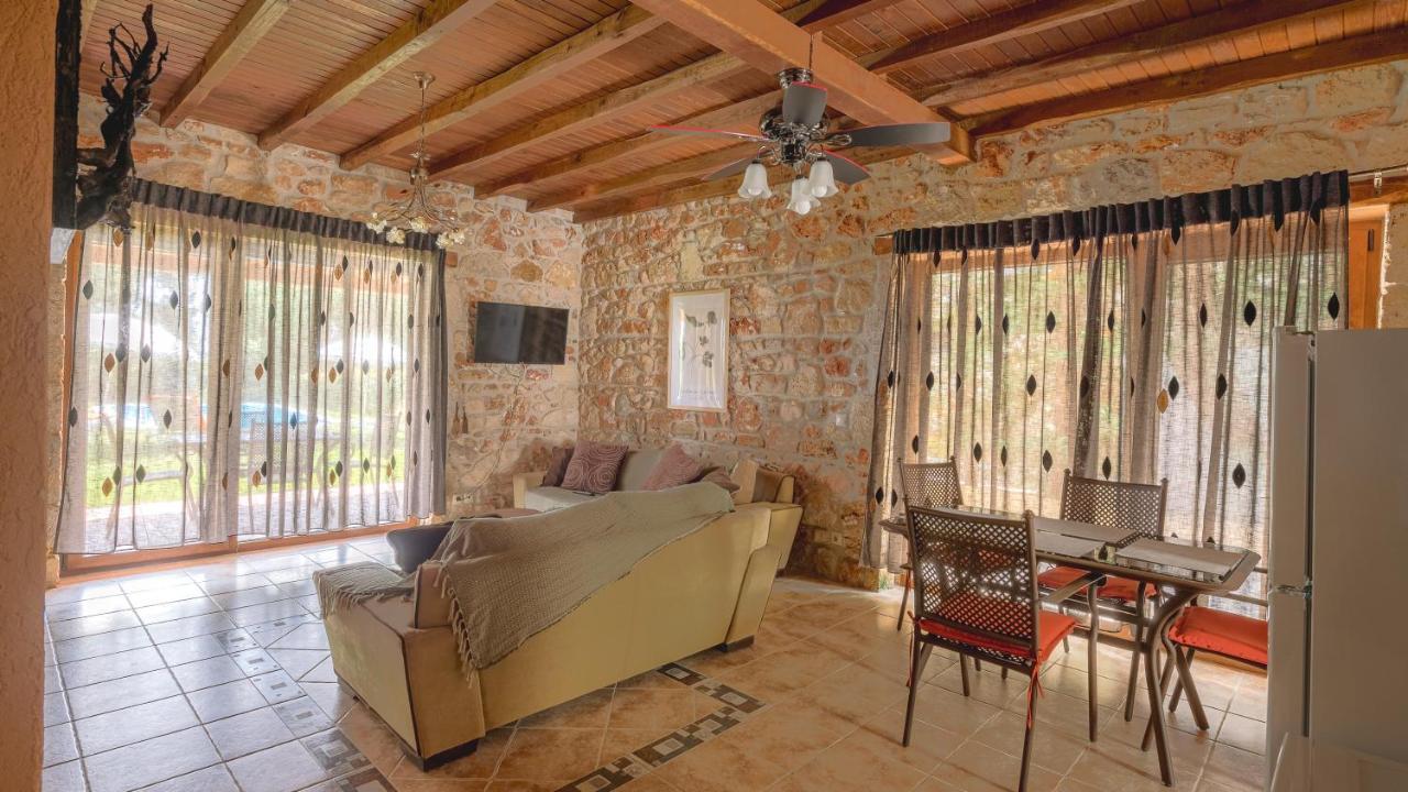 Stone Made Private Pool Villas Kriopigi Bagian luar foto